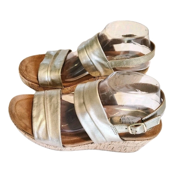 Womens Cork Wedge Comfort Sandals Size 9.5 Gold Metallic Slingback Platform - Picture 3 of 11